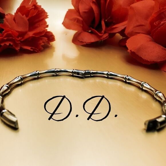 Openable Bamboo Oval Bangle Bracelet inner diam 2 x 2.5 in. Sterling Silver - Picture 7 of 10